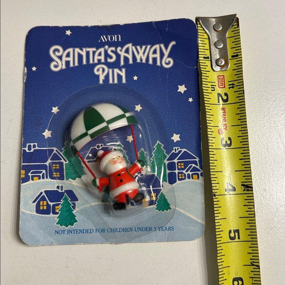 Vintage Avon Santa pin - Picture 5 of 6